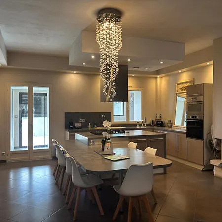 L'echappee Belle 3 Etoiles - Piscine, Jardin Et Pool-house - Proche Cite Vila *